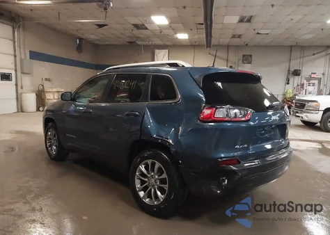 2019 Jeep Cherokee Latitude Plus 4X4 from USA, damaged, VIN 1C4PJMLB4KD462220